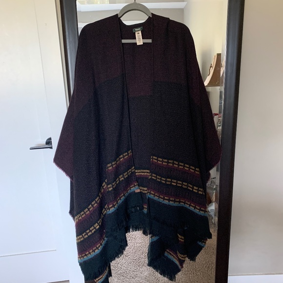 Cape - Picture 1 of 1